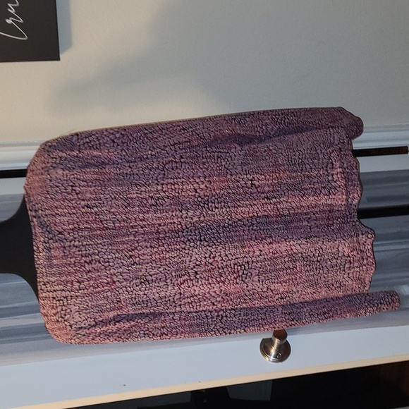 💜JM Collection Top w/Embellished Neckline💜Size XL - Picture 8 of 12